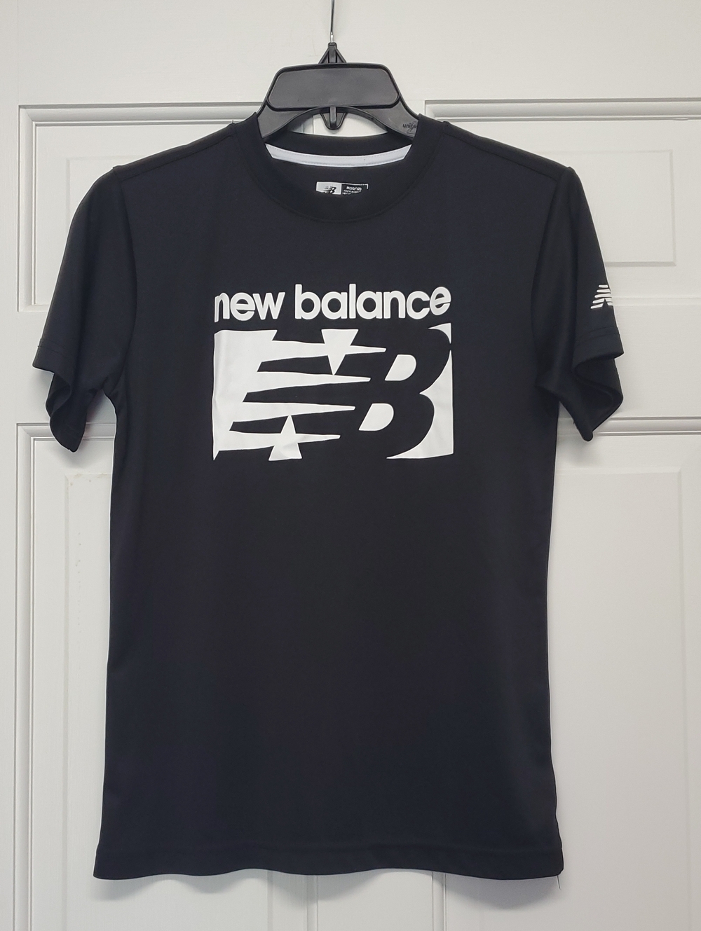 NEW BALANCE Boys Black Short-Sleeve Logo Tee Medium